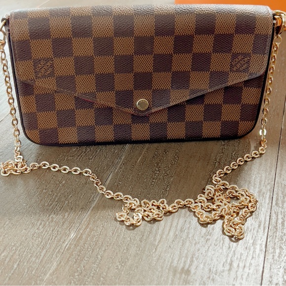 Louis Vuitton Pochette Felicie - Picture 2 of 16